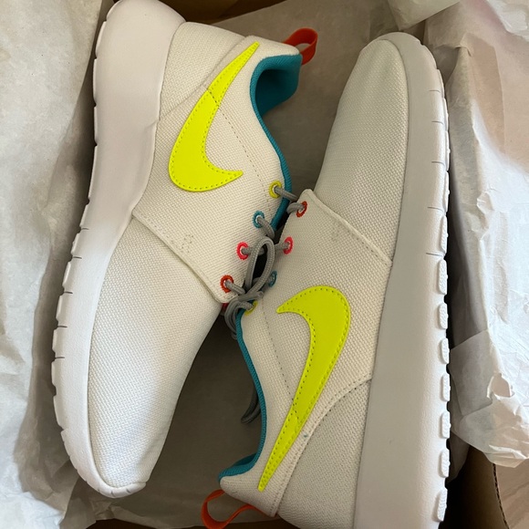 Nike ROSHE One - Picture 2 of 5